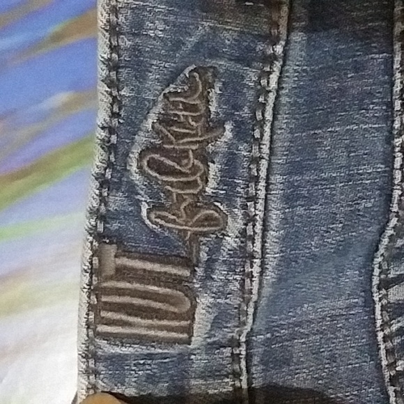 Kut from the Kloth Catherine boyfriend jeans - Picture 4 of 9